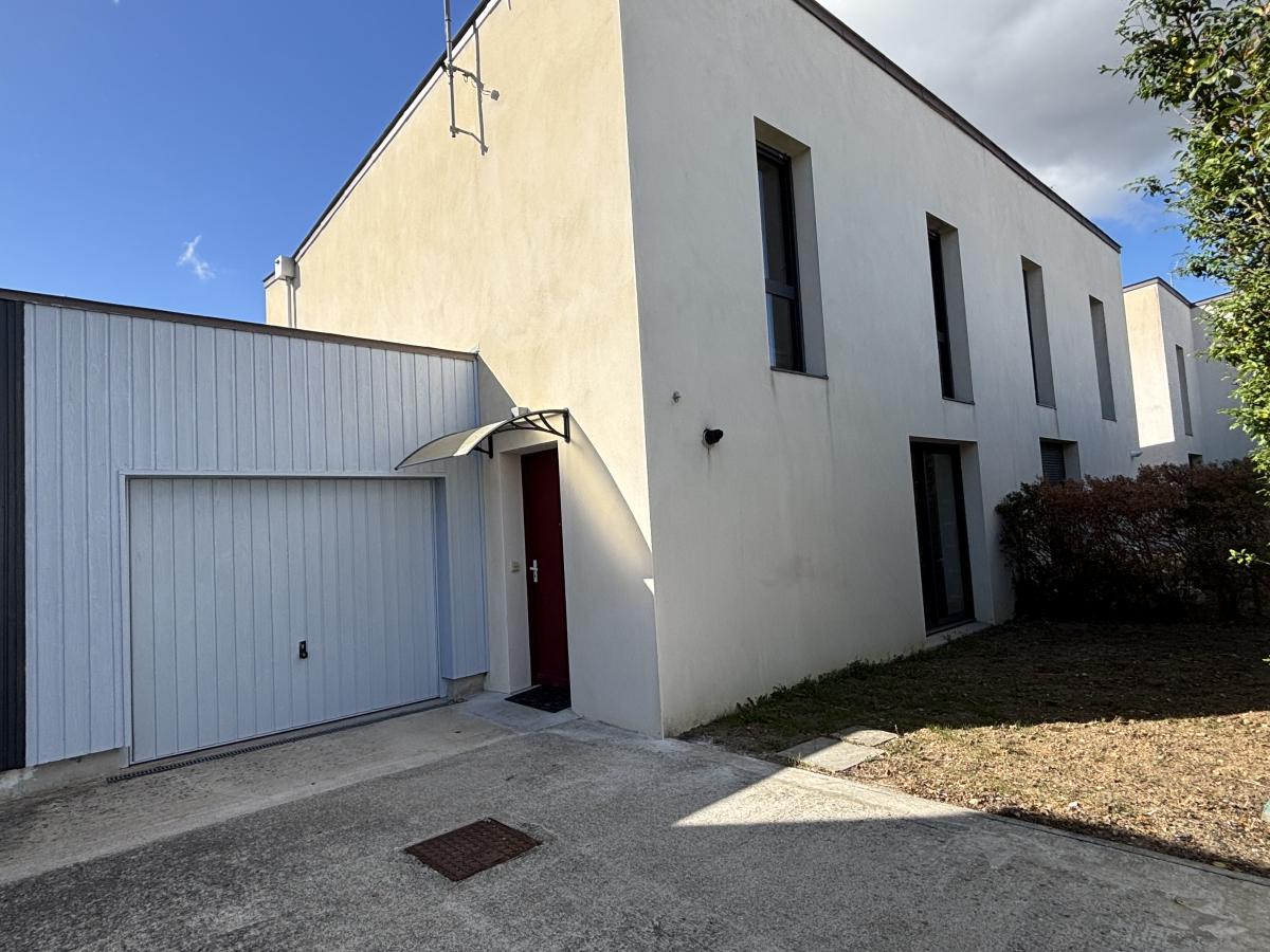 Maison 5 pièces 81 m² · à Couëron · 81,4 m² · 302 900 €