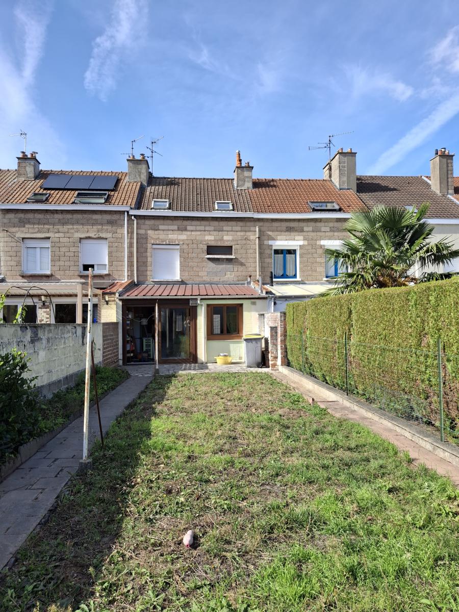 Maison 6 pièces 121 m² · à Faches-Thumesnil · 121 m² · 220 000 €