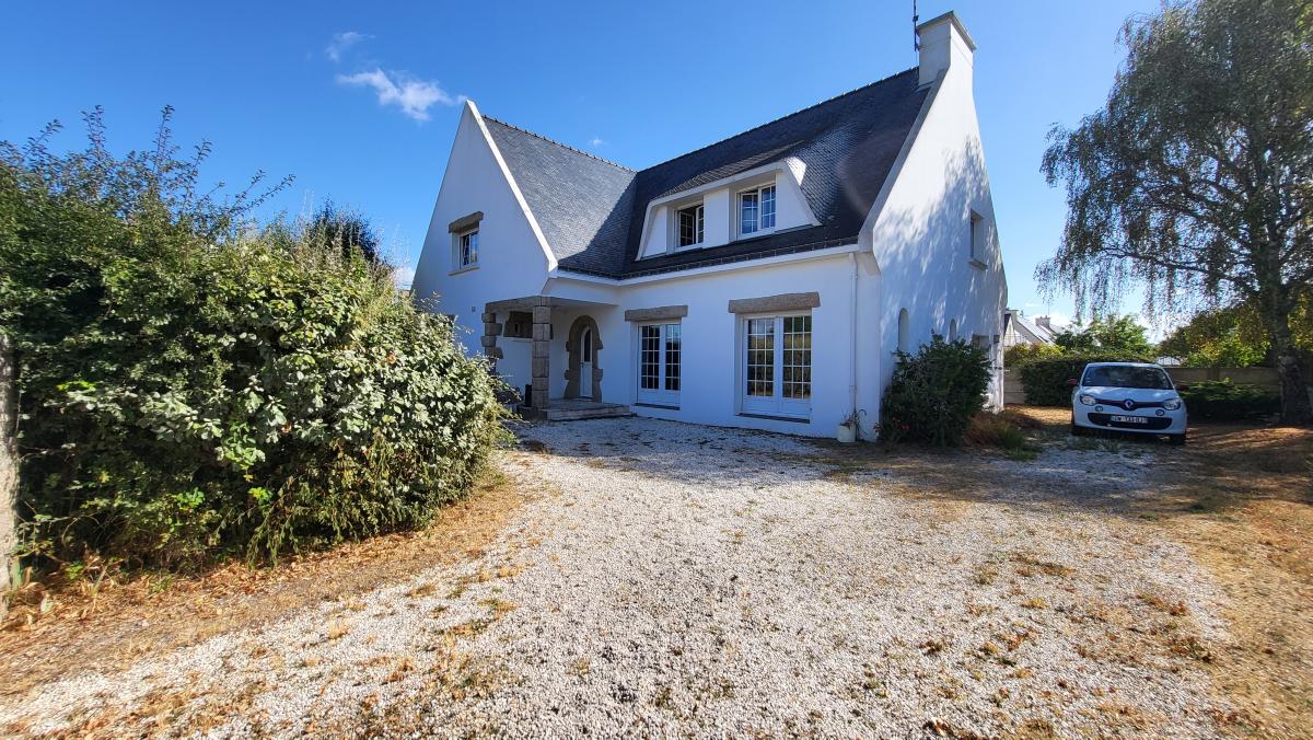 Maison 8 pièces 213 m² · à Riantec · 213 m² · 395 000 €