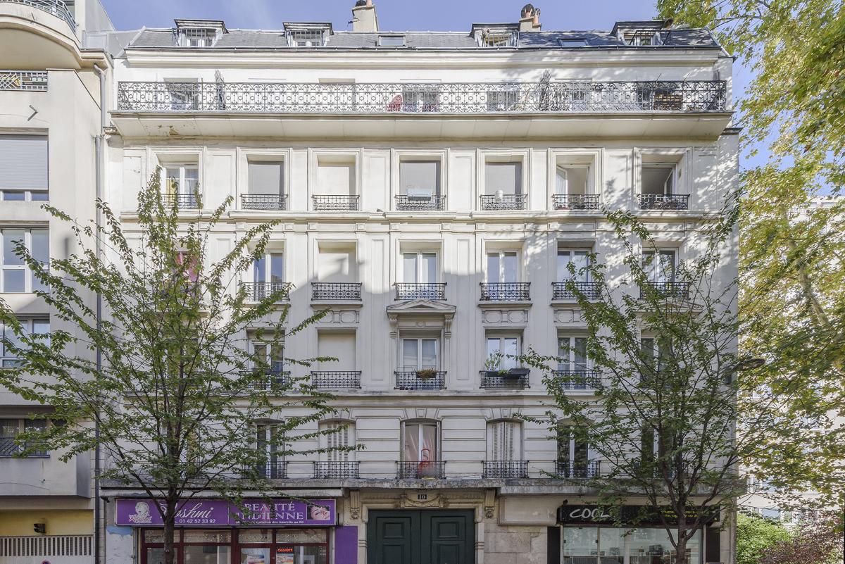 Appartement 2 pièces 40 m² · à Paris 18e Arrondissement · 40 m² · 329 000 €