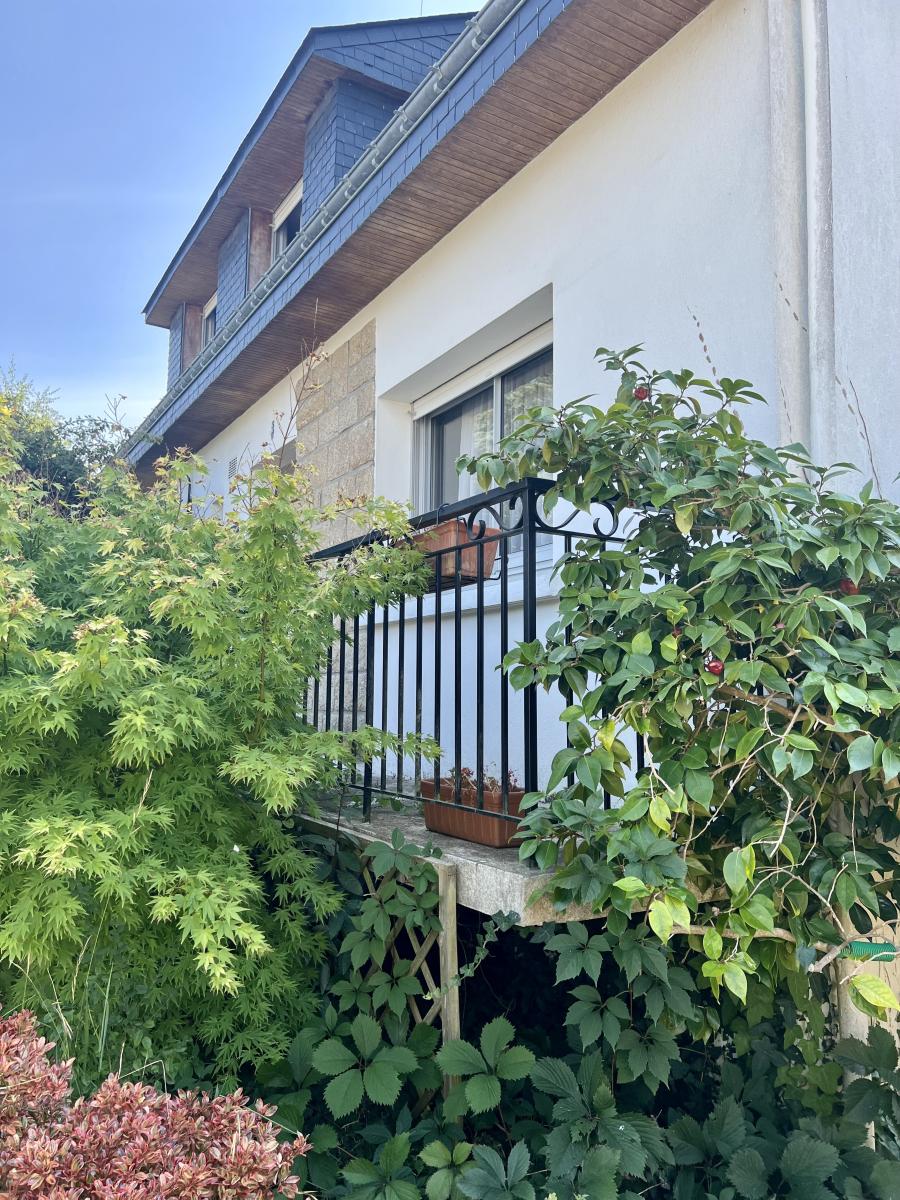 Maison 8 pièces 181 m² · à Larmor-Plage · 180,8 m² · 596 522 €