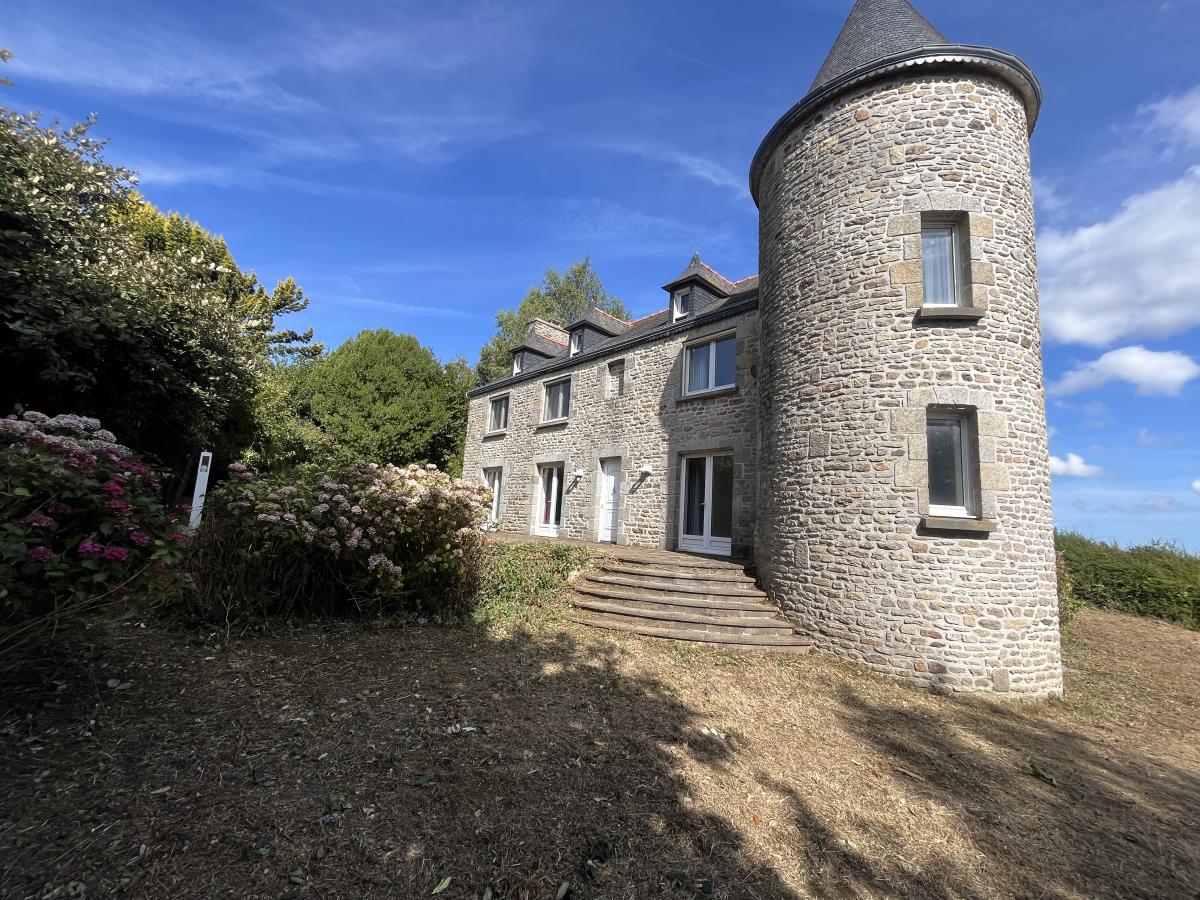 Maison 157 m² · à Hénon · 157,3 m² · 281 640 €