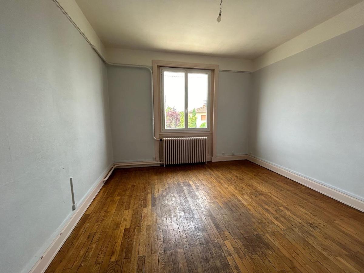 Appartement 3 pièces 79 m² · à Saint-Denis-lès-Bourg · 79 m² · 600 €/mois