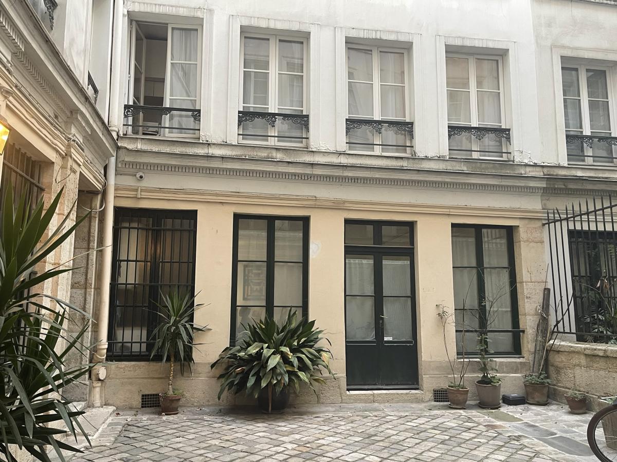 Appartement 1 pièce 27 m² · à Paris 7e Arrondissement · 27,4 m² · 436 000 €