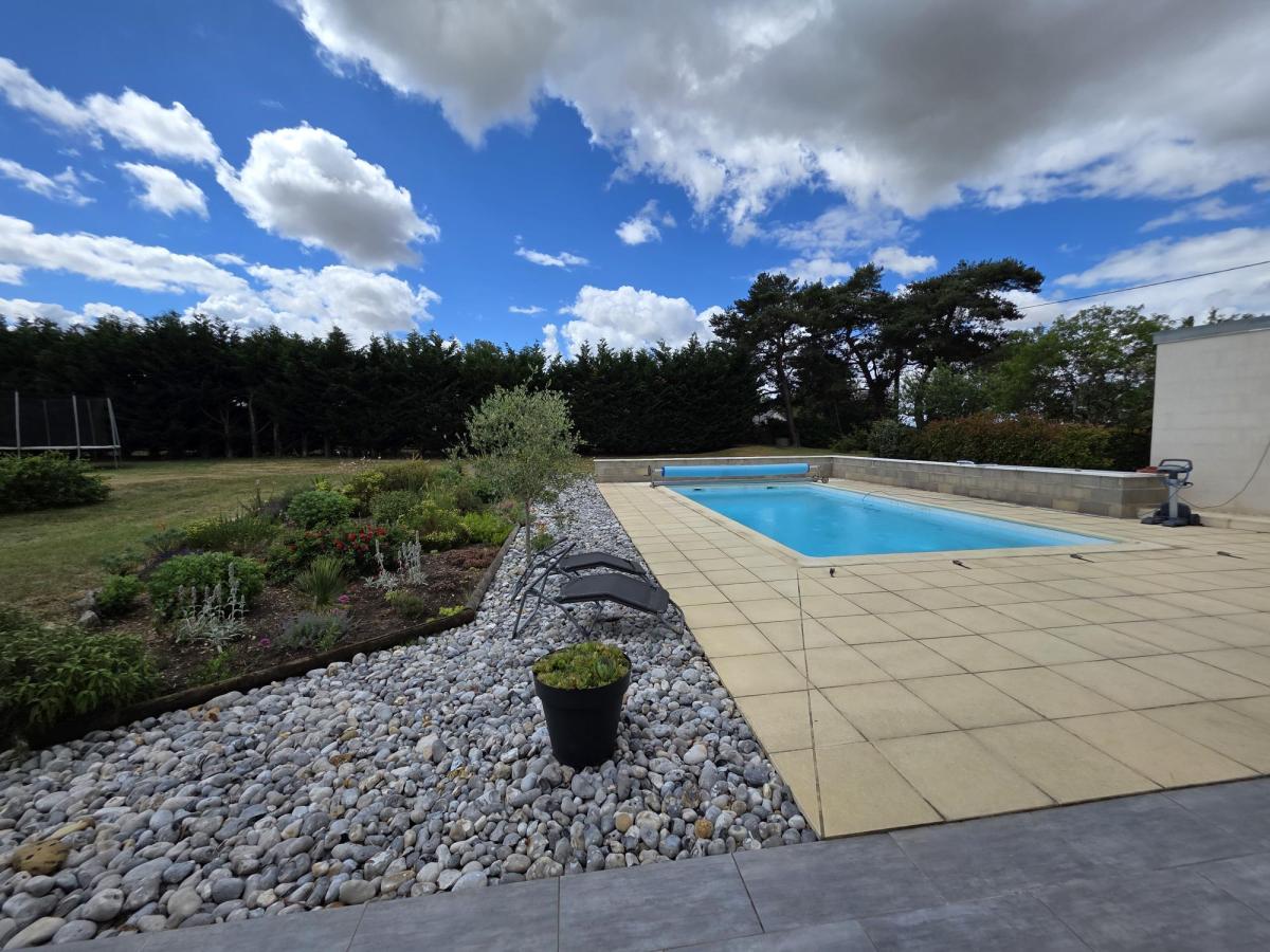 Maison 10 pièces 280 m² · à Méreau · 280 m² · 324 880 €
