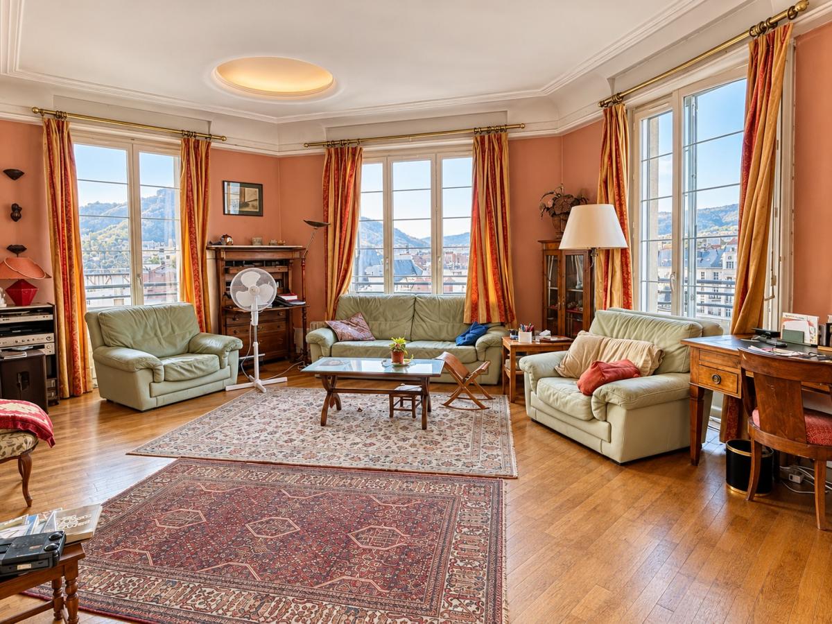 Appartement 5 pièces 140 m² · à Grenoble · 139,9 m² · 392 000 €
