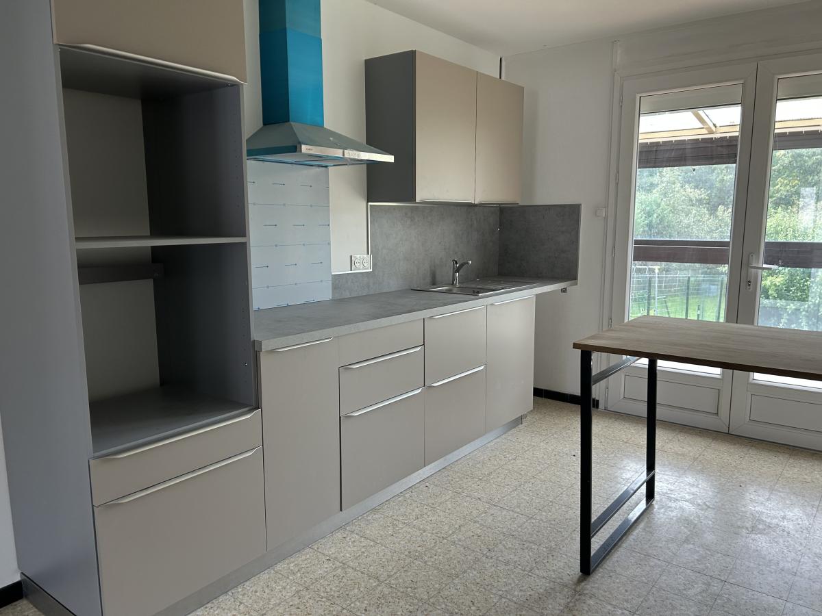Maison 4 pièces 88 m² · à Pont-Noyelles · 88 m² · 850 €/mois