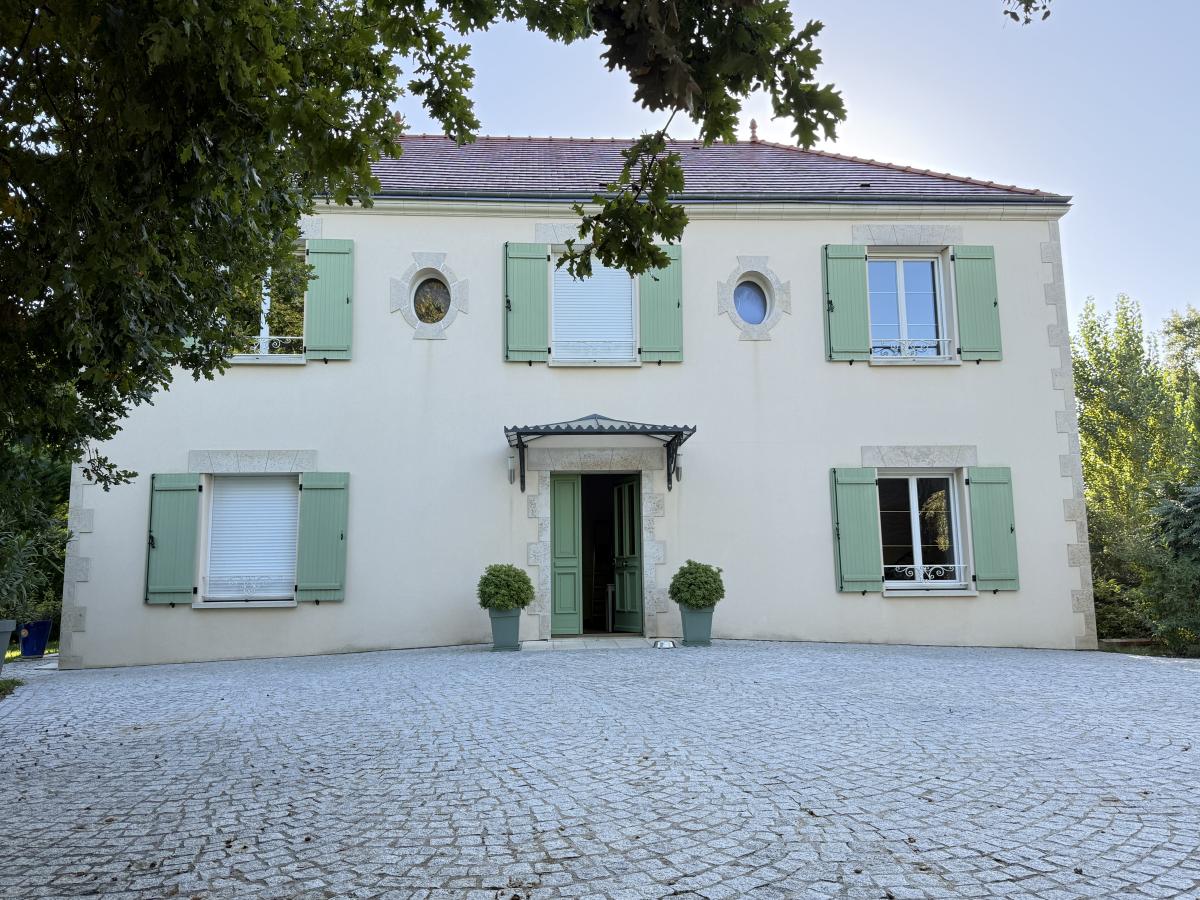 Maison 7 pièces 246 m² · à Saint-Jean-de-Braye · 246 m² · 540 000 €