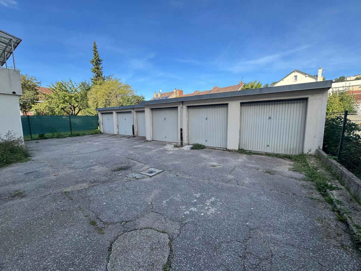 Parking 15 m² · au Havre · 15 m² · 80 €/mois