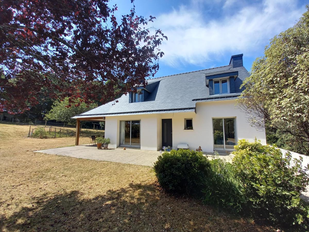 Maison 6 pièces 155 m² · à Pluvigner · 155 m² · 392 000 €
