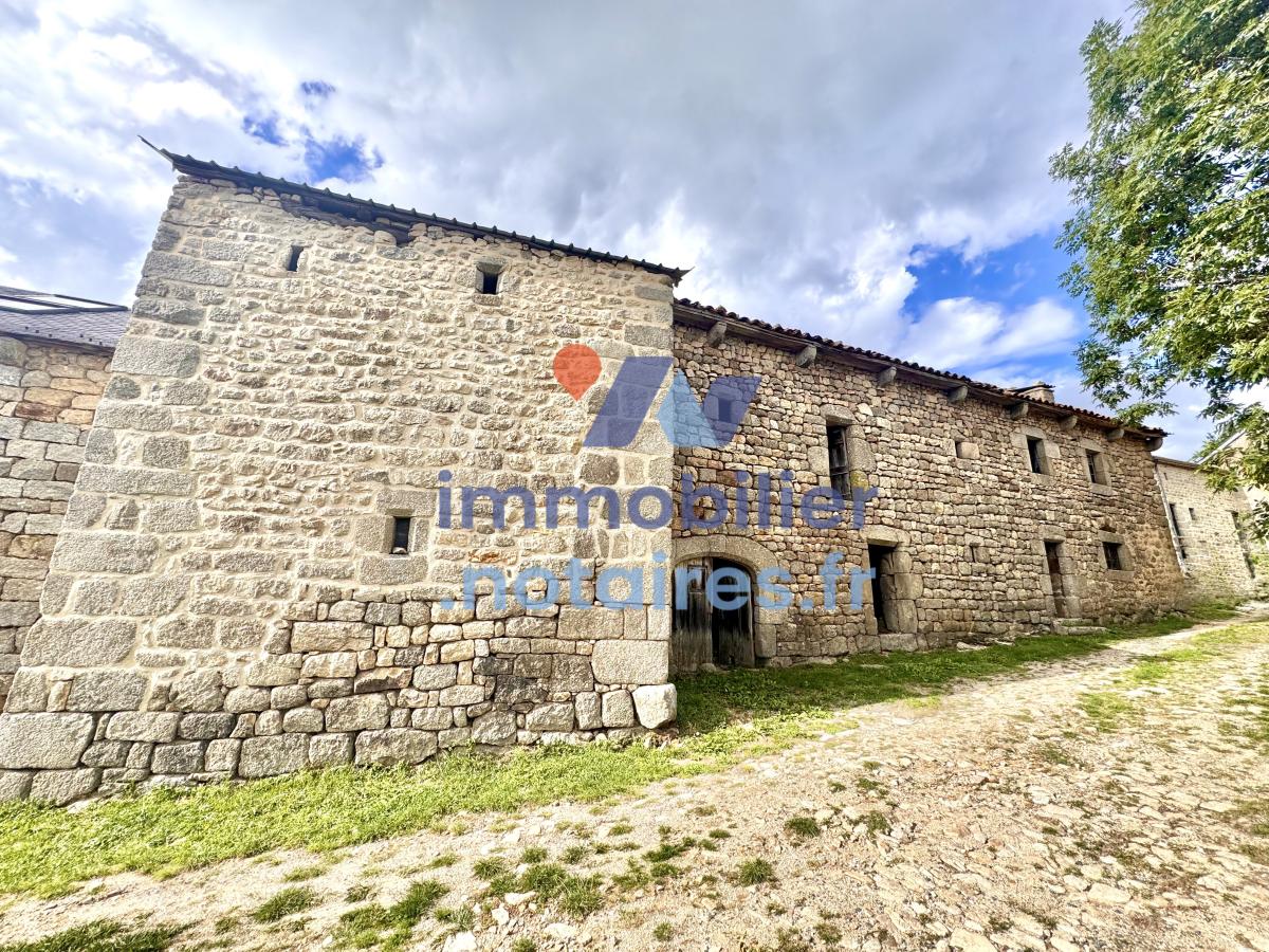 Maison 400 m² · à Le Malzieu-Forain · 400 m² · 51 000 €