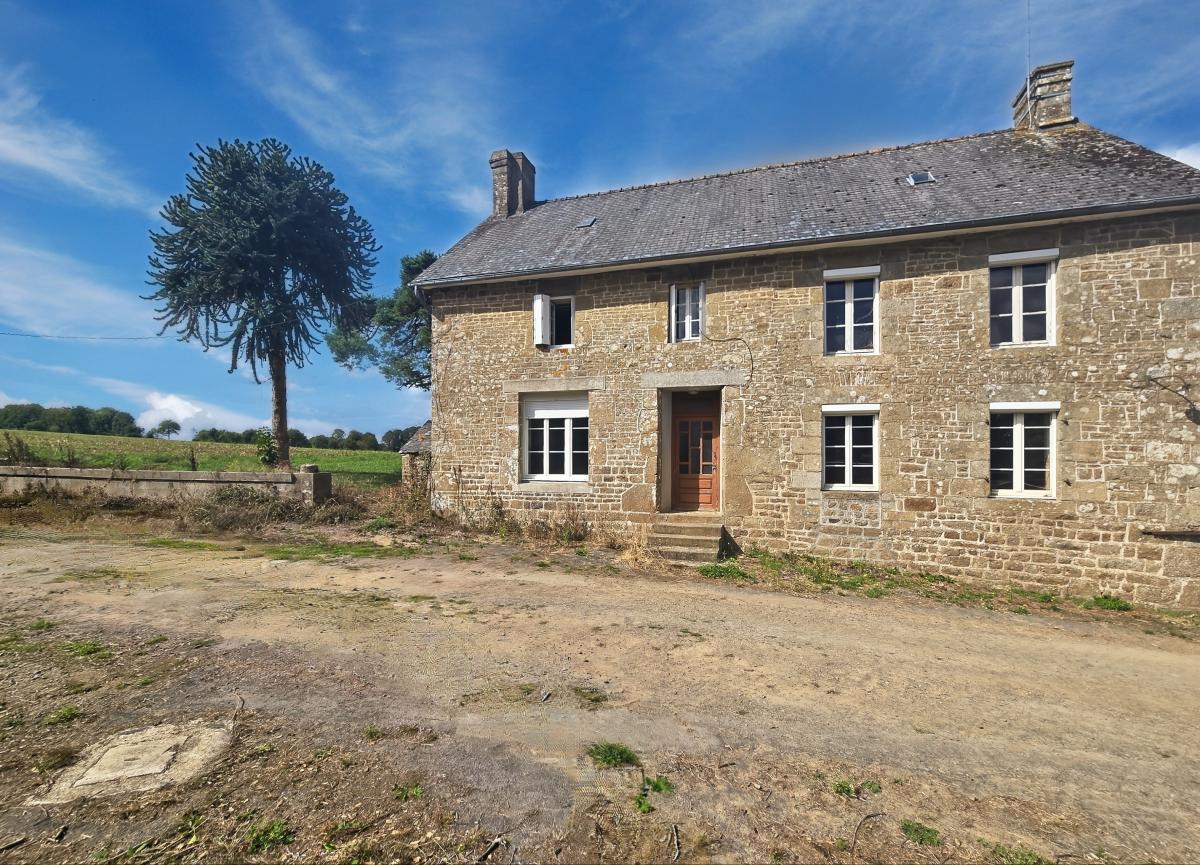 Maison 6 pièces 131 m² · à Levaré · 131 m² · 105 000 €