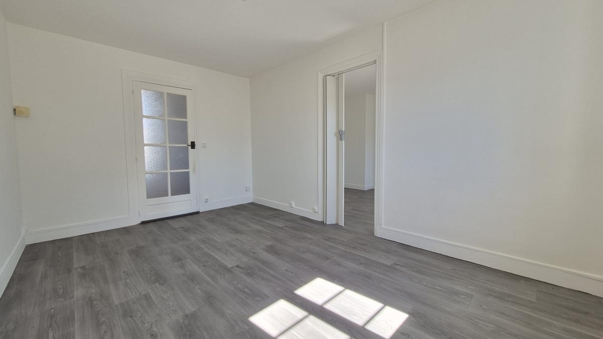 Appartement 2 pièces 54 m² · à Dieppe · 54 m² · 99 000 €