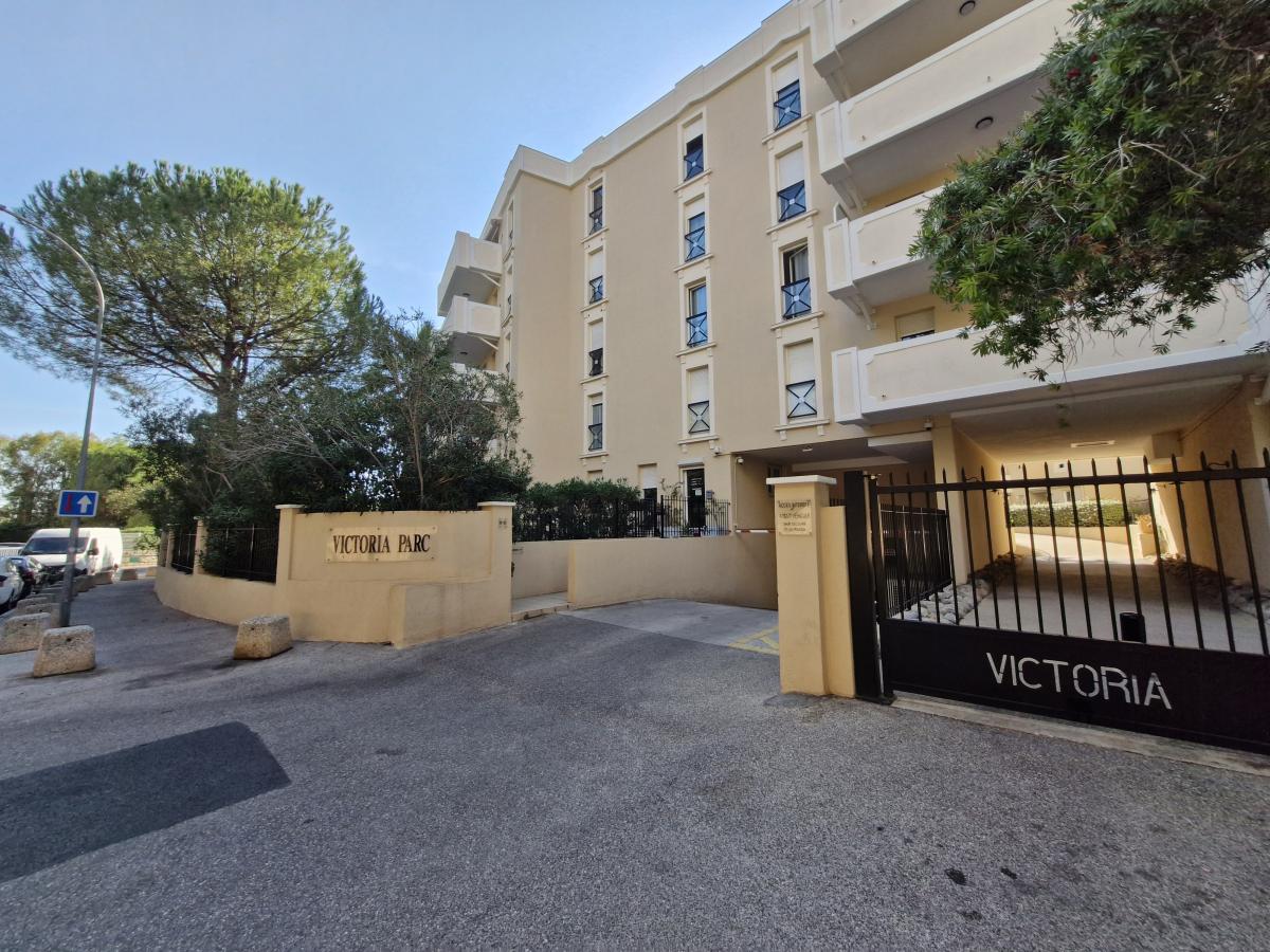 Appartement 4 pièces 78 m² · à Hyères · 78,2 m² · 337 600 €