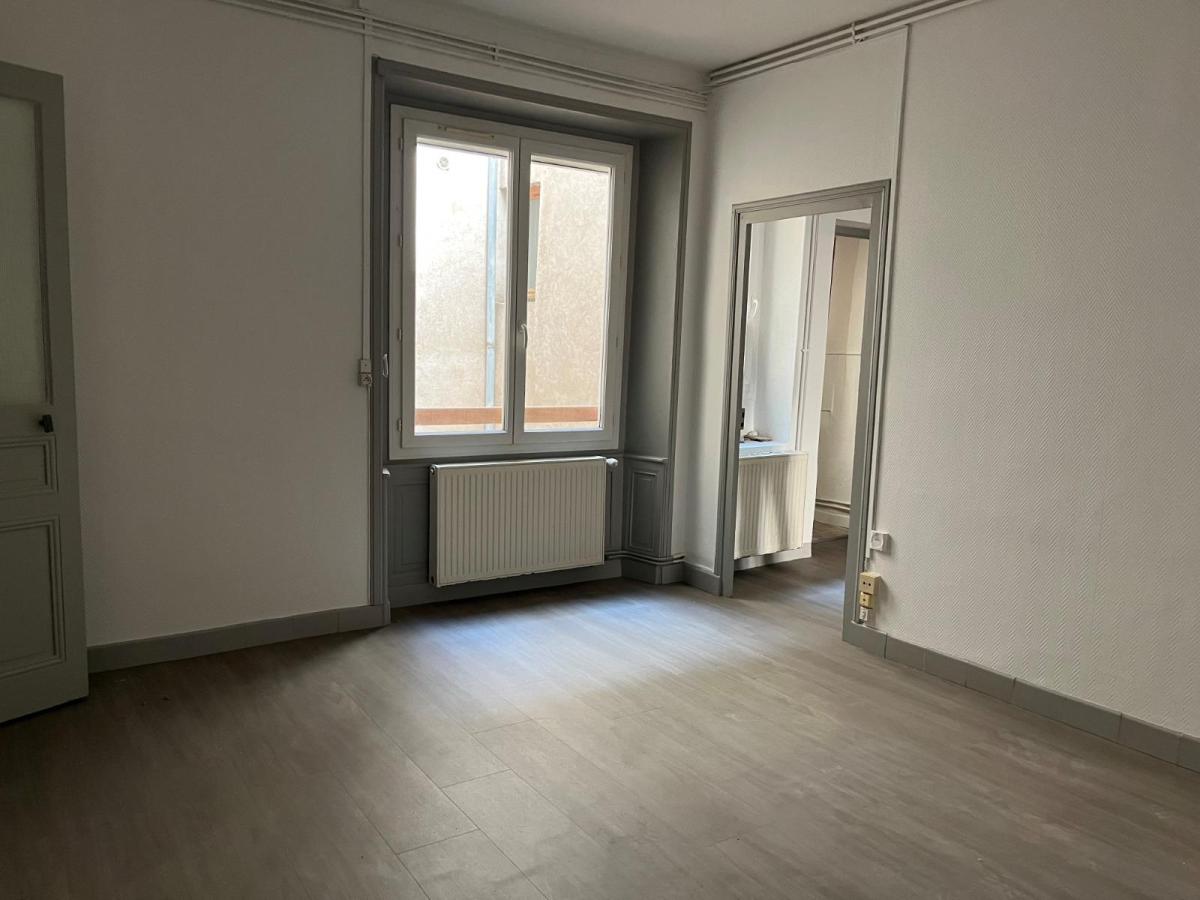 Appartement 3 pièces 64 m² · au Trévoux · 63,6 m² · 128 000 €