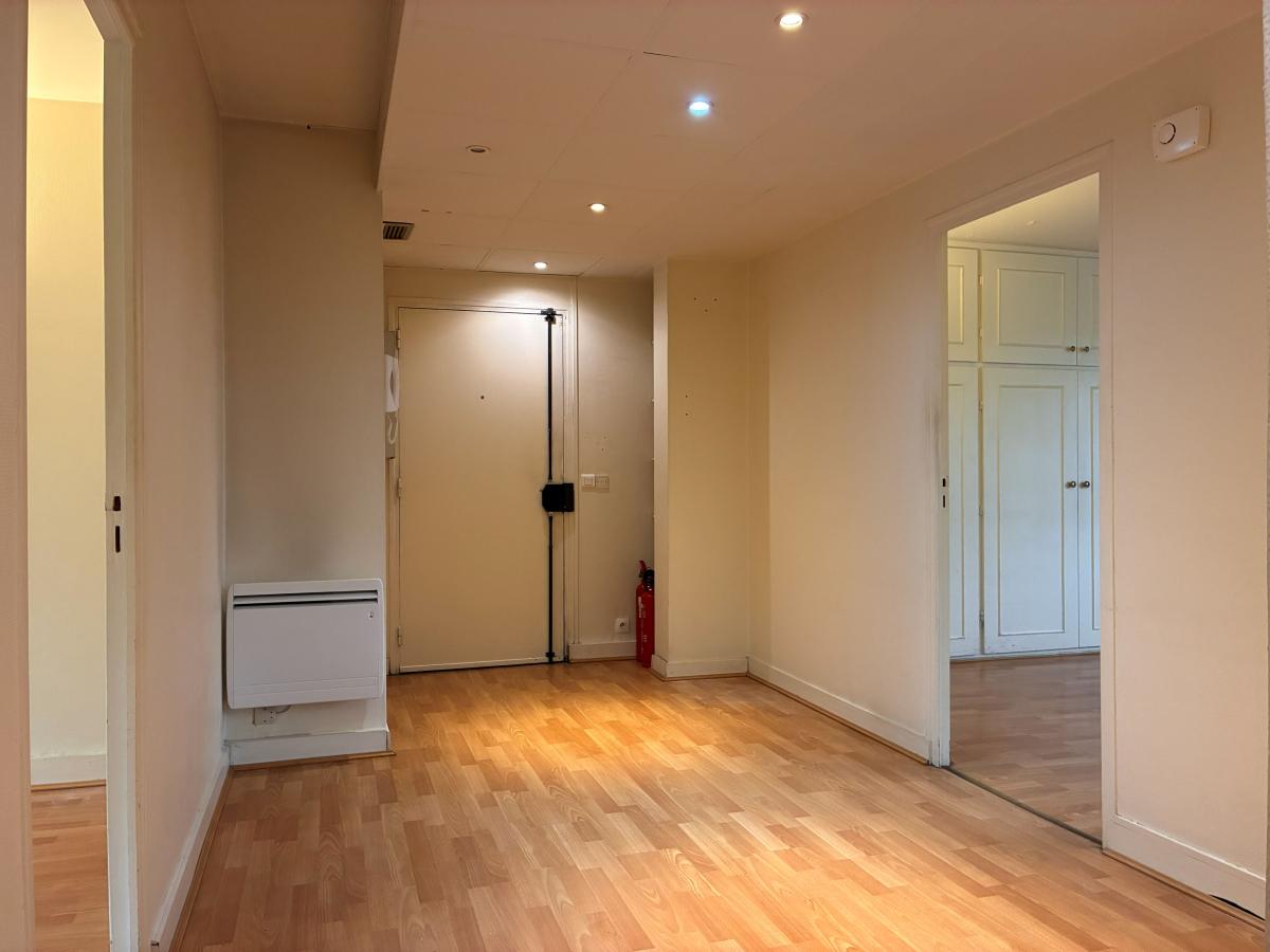 Réseau des notaires · à Versailles · 99 m² · 650 000 €