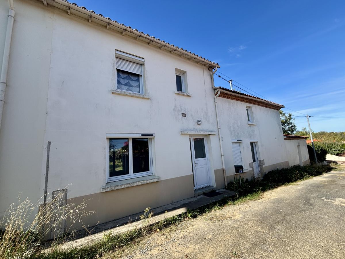Maison 10 pièces 135 m² · à La Chapelle-Heulin · 134,6 m² · 216 000 €