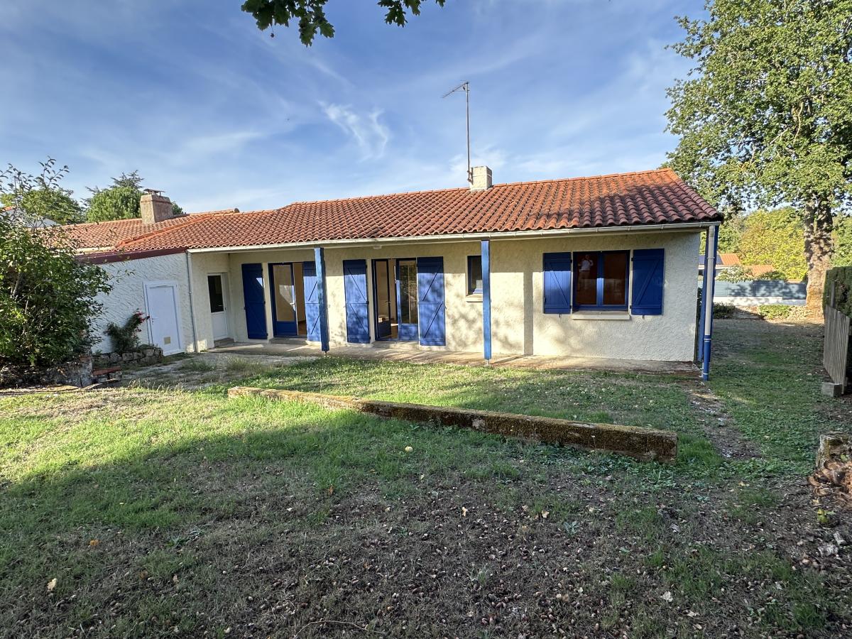 Maison 4 pièces 87 m² · à Montaigu-Vendée · 87 m² · 233 250 €