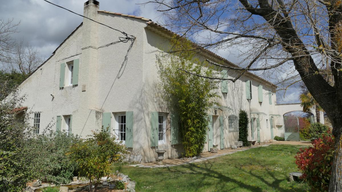 Maison 9 pièces 219 m² · à Forcalquier · 219 m² · 725 000 €
