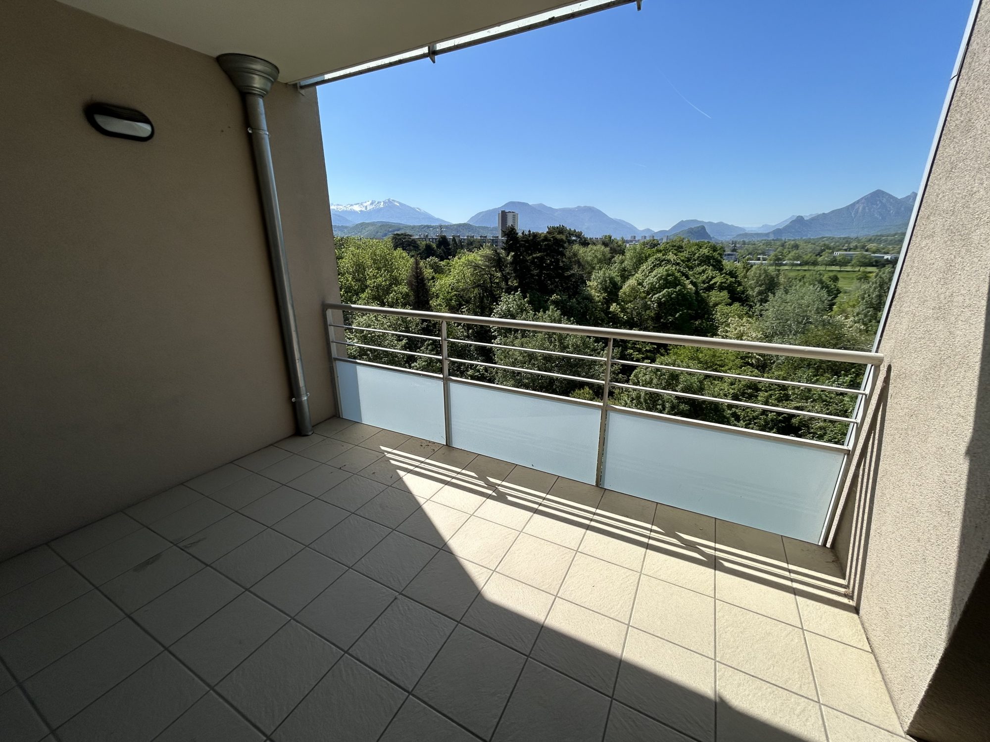 Appartement 2 pièces 45 m² · à Échirolles · 45 m² · 124 000 €