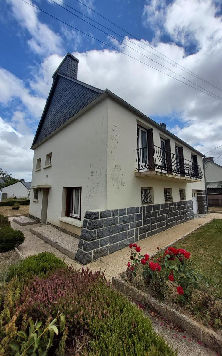 Maison 5 pièces 80 m² · à Carhaix-Plouguer · 80 m² · 94 500 €
