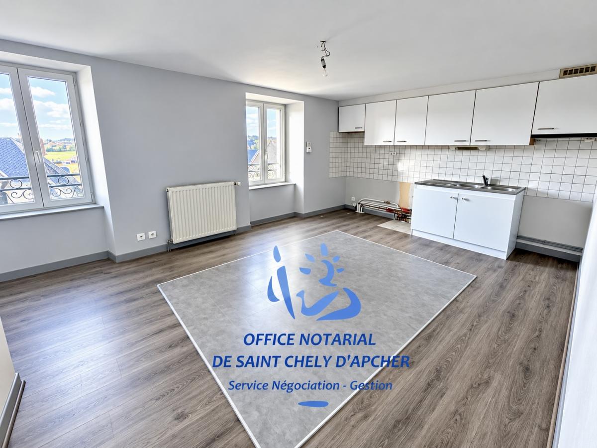Appartement 3 pièces 55 m² · à Saint-Chély-d'Apcher · 55 m² · 430 €/mois