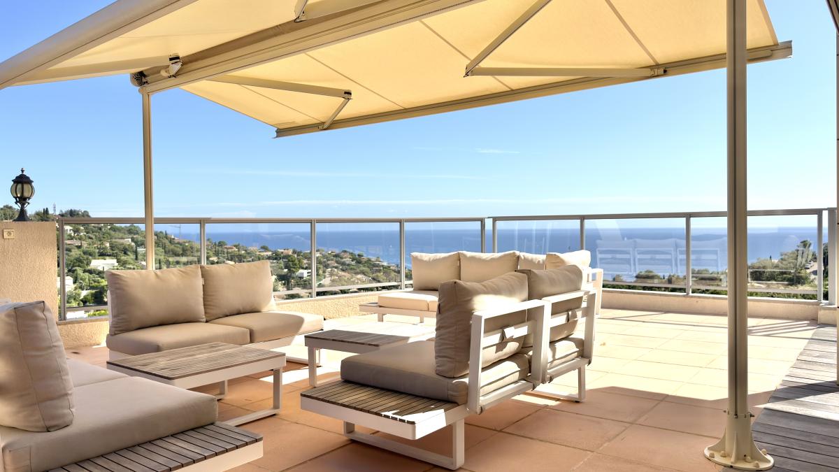 Maison 7 pièces 206 m² · à Roquebrune-sur-Argens · 206 m² · 1 380 000 €