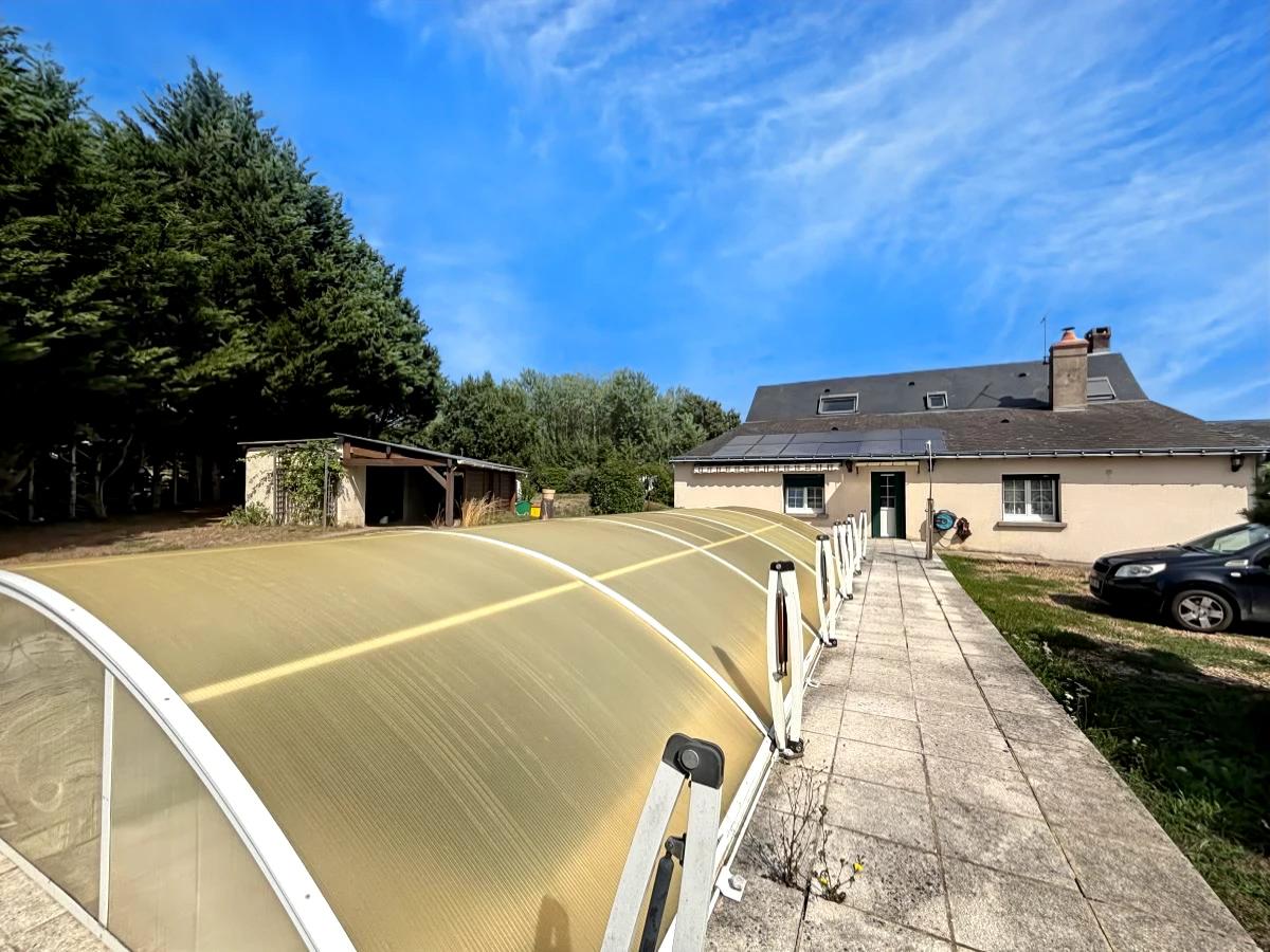 Maison 4 pièces 158 m² · à Nouzilly · 158 m² · 352 240 €