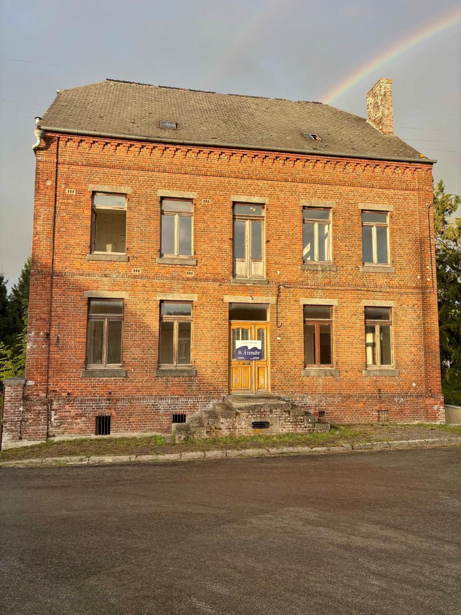 Maison 300 m² · à Marly-Gomont · 300 m² · 81 000 €