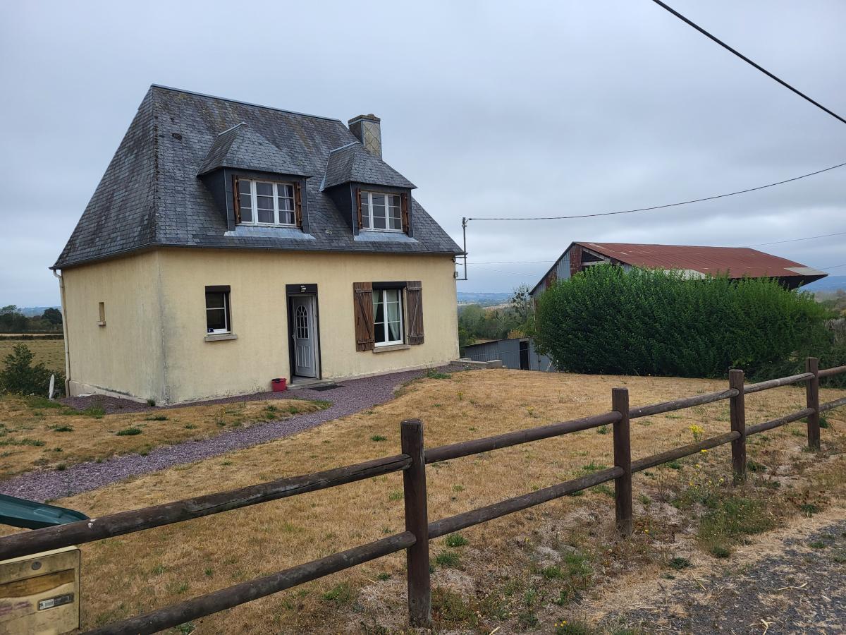 Maison 4 pièces 82 m² · à Saint-Martin-des-Besaces · 82 m² · 137 140 €